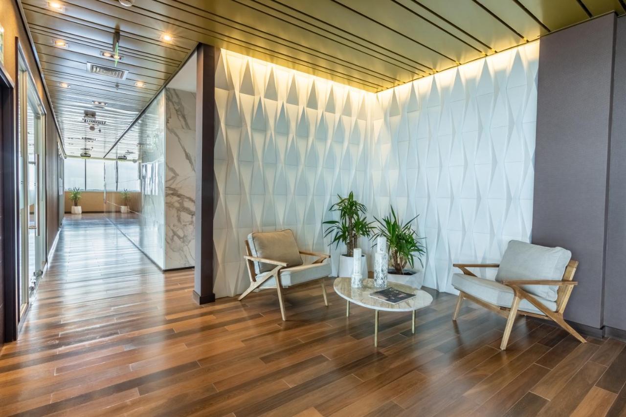 Mds Hotel Chillán Exterior photo The interior of the 1000 sqm. office of the company in the 10th floor of the 1000 sqm. building of the World Trade Center in Panama City.